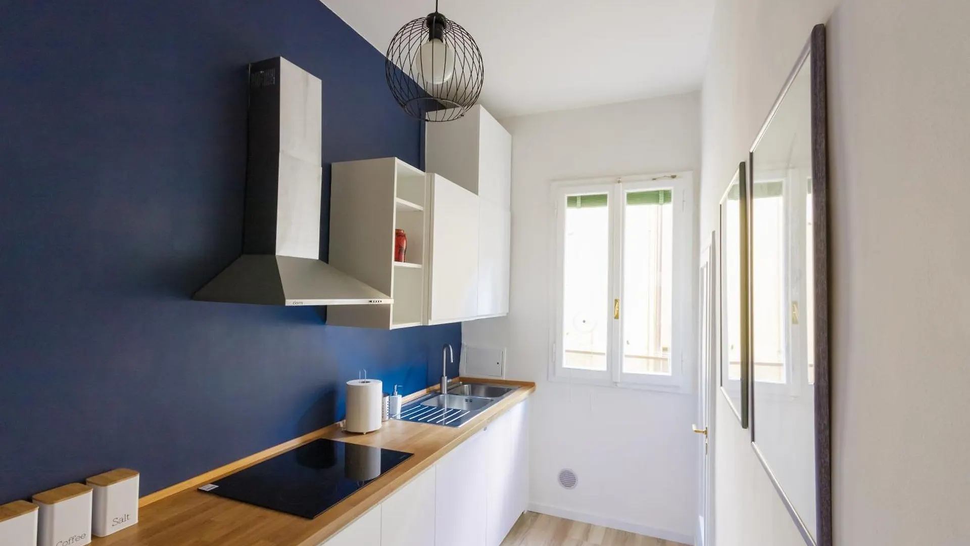 Santa Croce Rainbow Apartment Florence